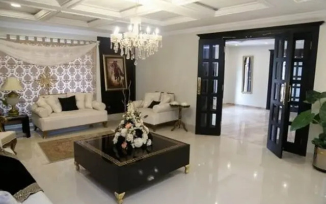 Hotel Beesh Beesh Village