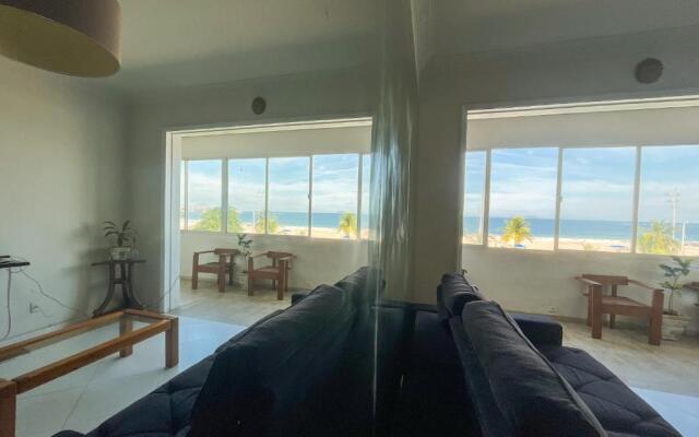 Apartamento grande com vista frente mar Copacabana