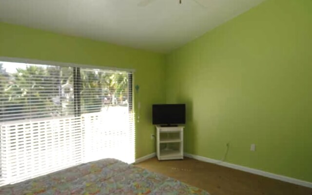 Beach Townhouses 104