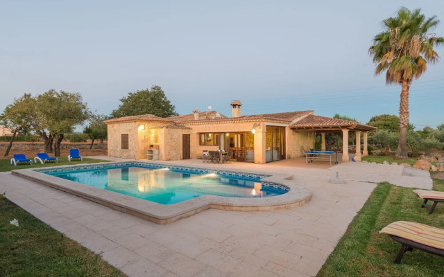 Can Dato in Inca With 2 Bedrooms and 2 Bathrooms