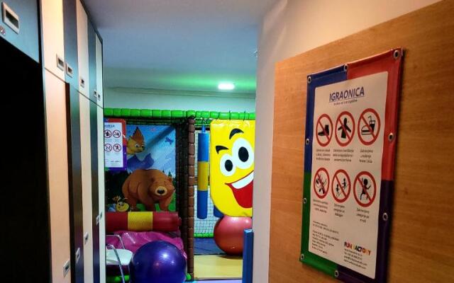 LUX STUDIO 1505 Apart Hotel Zoned II