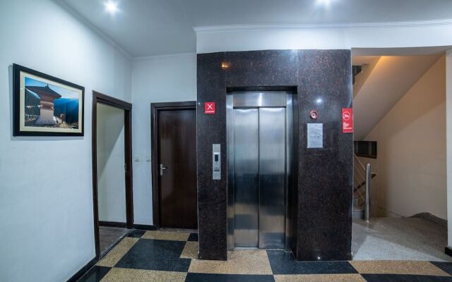 OYO 14545 Hotel Blueleaf