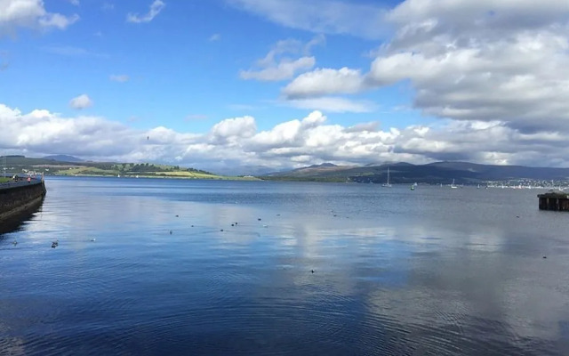 Stunning Waterfront Apartment
