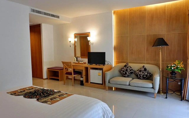 Tinidee Hotel At Phuket