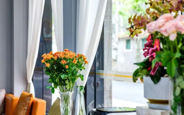 Oriental Rose Hotel (Daning International Shanghai University Store)