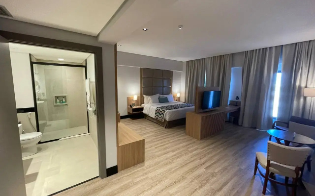 Japy Golf Resort Hotel