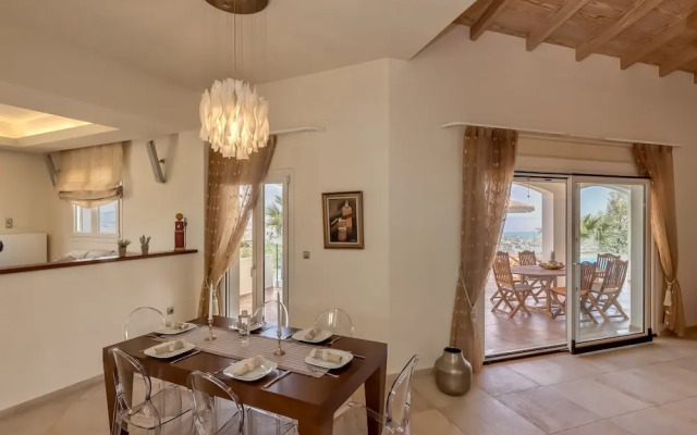 Karmilos Hill Villa