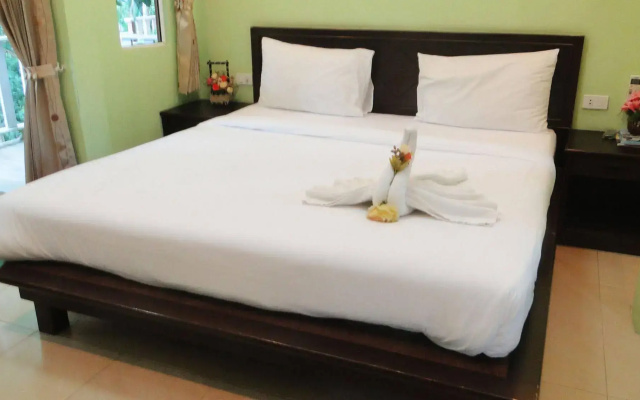 Baan Suan Chong Khao Resort
