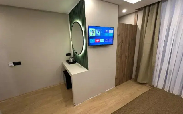 Red Castle Hotel & Pub