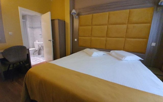 Economy Double room (full double bed)