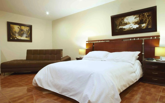 Charlies Place Hotel & Spa