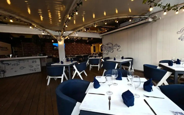 Suites Arboleda 215