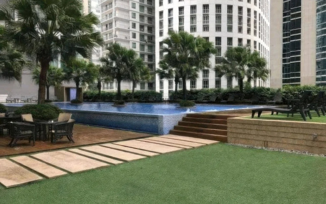 SOHO Suites KLCC by Emily in Town