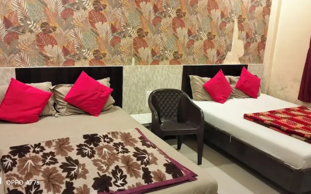 Hotel Palkhi