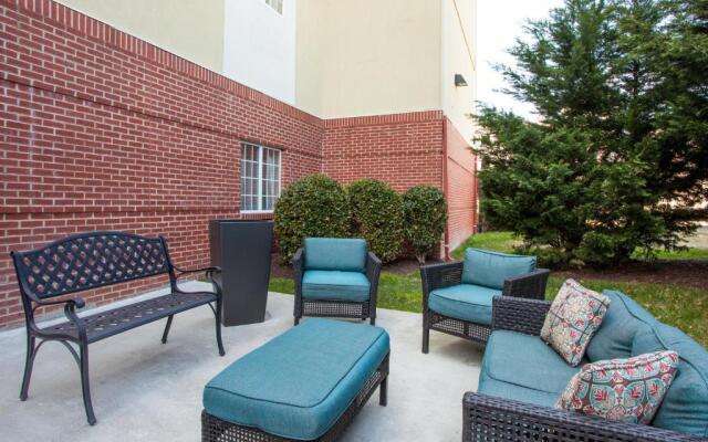 Candlewood Suites Virginia Beach Town Center by IHG