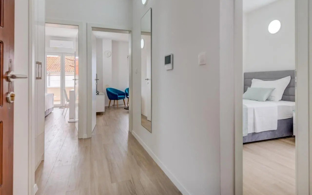 Spacious Modern Apartment Miljak - 1min to the beach