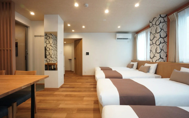 WIRES HOTEL James zaka