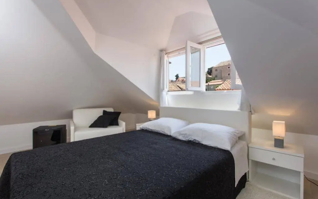 Klarisa Palace Rooms
