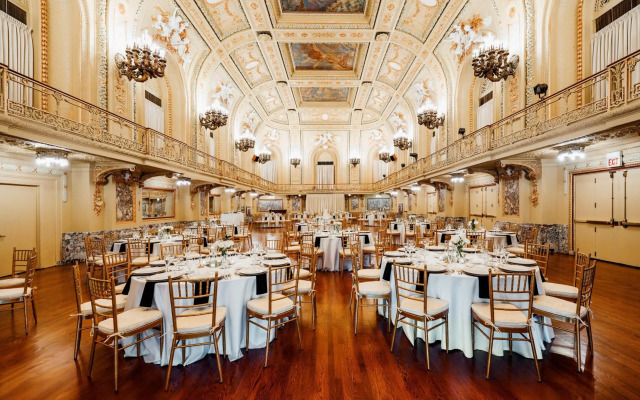 Congress Plaza Hotel
