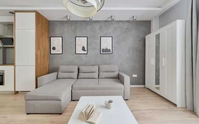 Modern Studio Gwiazdzista by Renters
