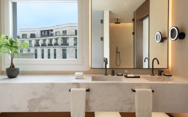 JW Marriott  Madrid