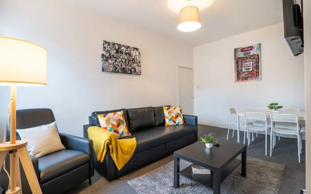 4bedrooms-3bath-9beds-wallsend