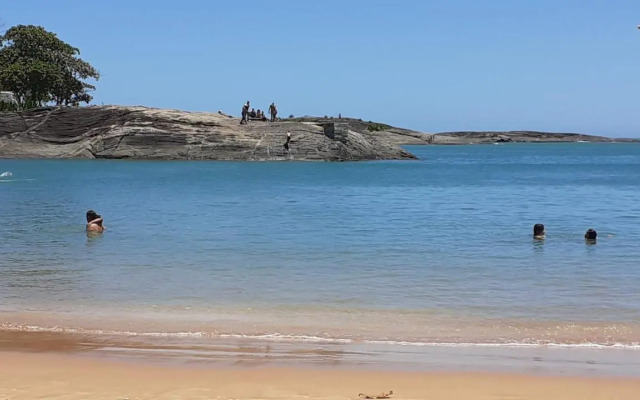 Apartamento a Beira Mar em Setiba Guarapari