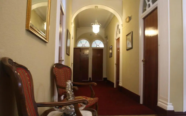 Plaza Pombo B&B