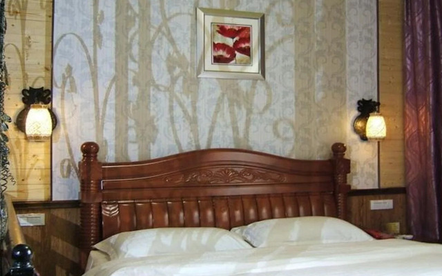 Yangshuo River Valley Resort Hotel