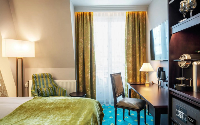 Hotel Bristol
