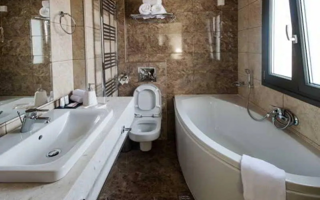 Theasis Hotel Paramythia