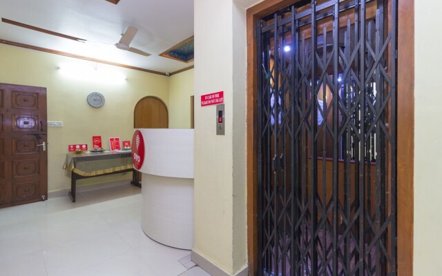 OYO 730 Hotel Karishma Homes
