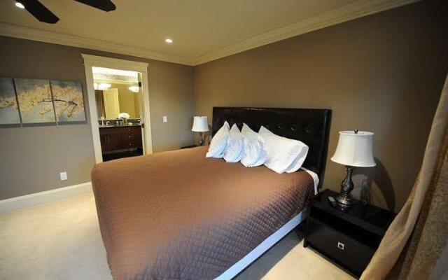 Riverside Garden Bed and Breakfast