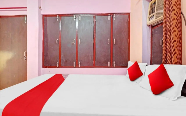 Oyo Flagship 805187 Hotel Vrv Homestay