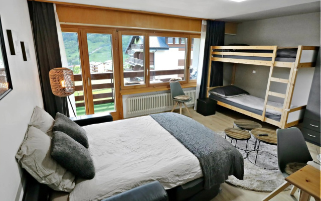 Nouveau studio avec vue imprenable sur les montagnes – Guest Rooms – Leukerbad