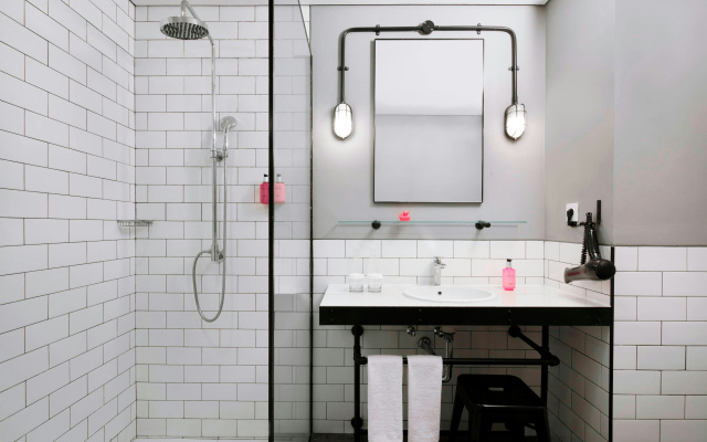 Moxy Bandung