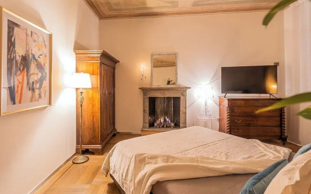 Rovelli 41 by Rent all Como