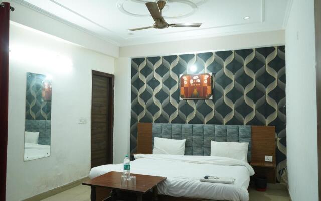 OYO 37169 Hotel Quadis