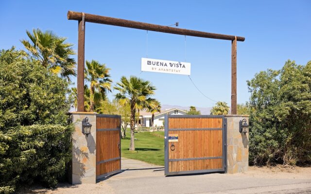 Buena Vista by Avantstay Massive Outdoor Oasis w/ Pool, Spa & Firepit!