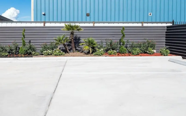 Moonlight Inn - Houston I-45 & Airline