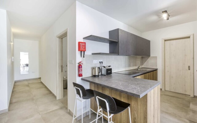 Gzira Suite 14