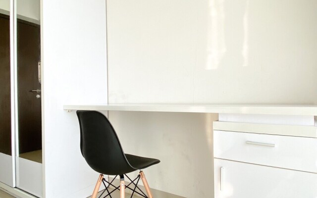 Comfort Stay And Homey 2Br Apartment At H Residence