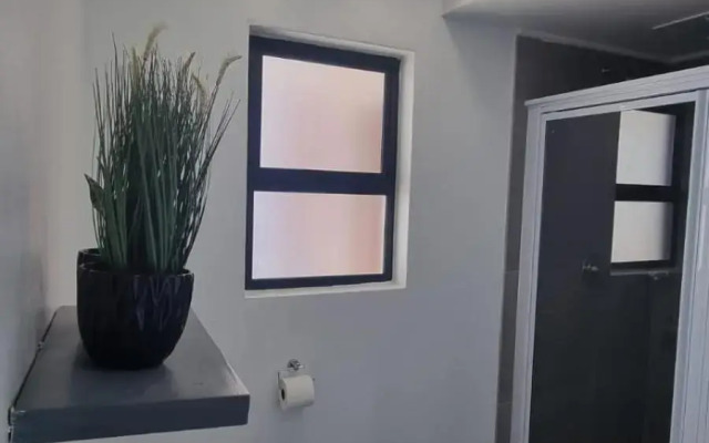 Accommodation Front - Prestigious 2 Sleeper Apartment with Harbour Views