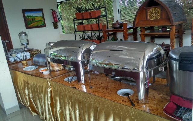 Taman Teratai Hotel