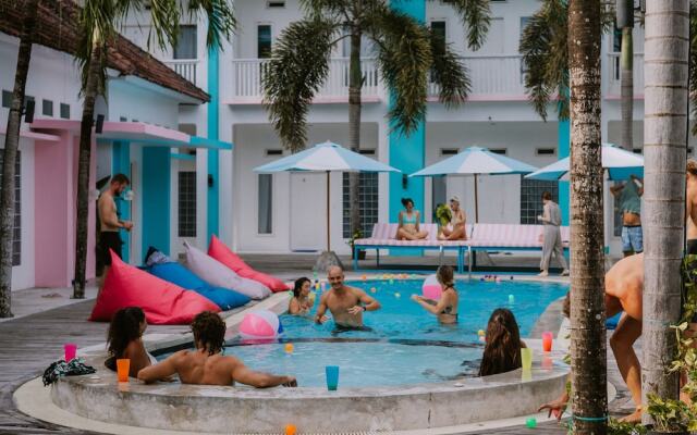 Mad Monkey Kuta Lombok - Hostel