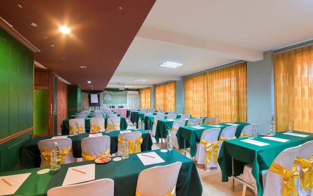 Season Palace Huahin Hotel