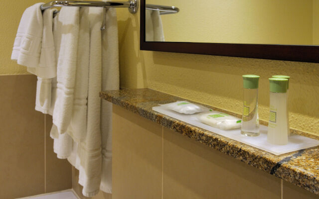 City Lodge Johannesburg Airport, Barbara Road