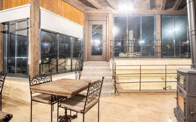 Uzay Cave Suite Hotel