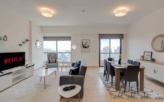 Stylish Apartment, Perfect for Beach Getaway!