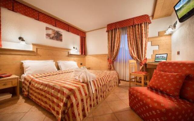 Hotel Bucaneve